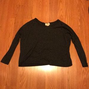 Liberty Love Gray Long Dolman Sleeve Top Sz. S in GUC!